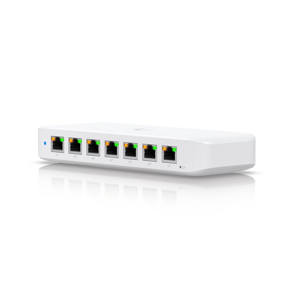Switch Unifi USW-Ultra-60W, capa2, 8 puertos GbE PoE (1 in y 7 out), 202W con adaptador AC, gestionado con Unifi network, marca Ubiquiti.